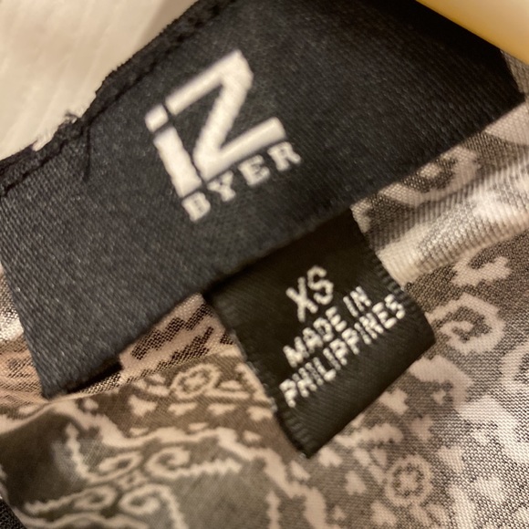 Women’s Tank with Built-in Necklace - Picture 7 of 12